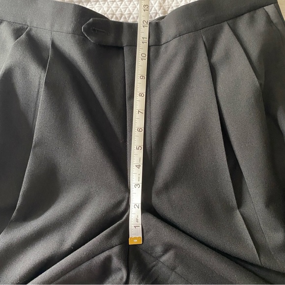 Jos. A. Bank Men’s Black Tuxedo Signature Collection - Picture 14 of 16